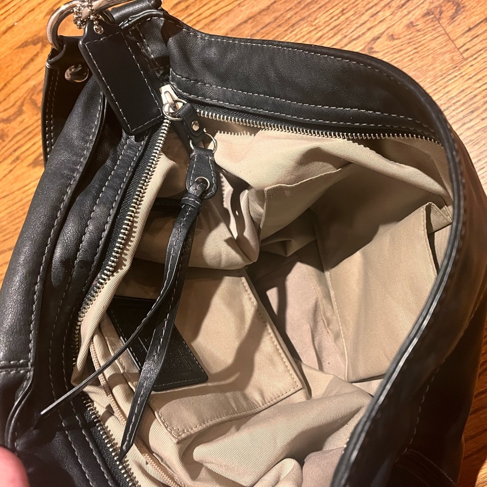 Authentic Coach Black Should bag soft leather - Picture 7 of 10